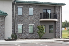 KeystoneDeckBuilders-Viwinco-BlackWindows-3_Viwinco-WEB