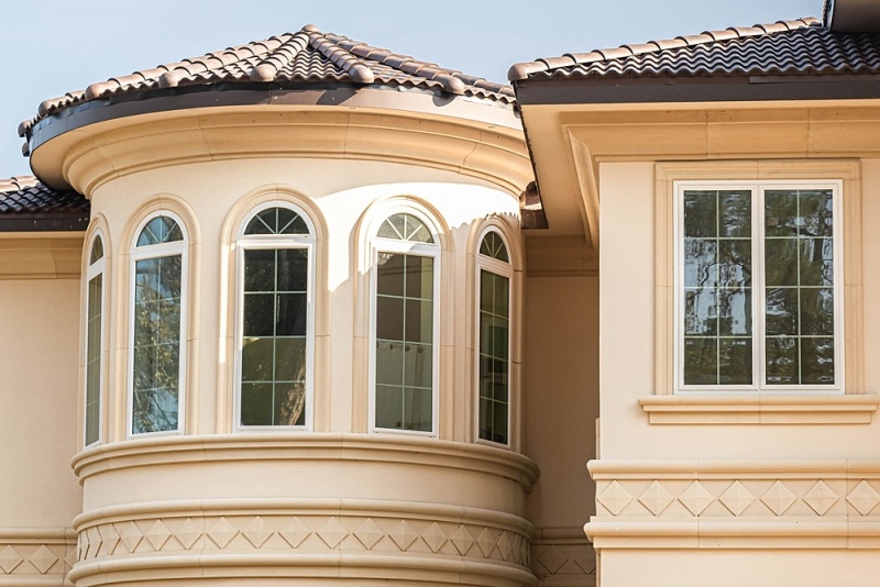 viwinco-exterior-impact-resistant-mulled-casement-windows- geometric-windows-white-flate-internal-grids-white-windows