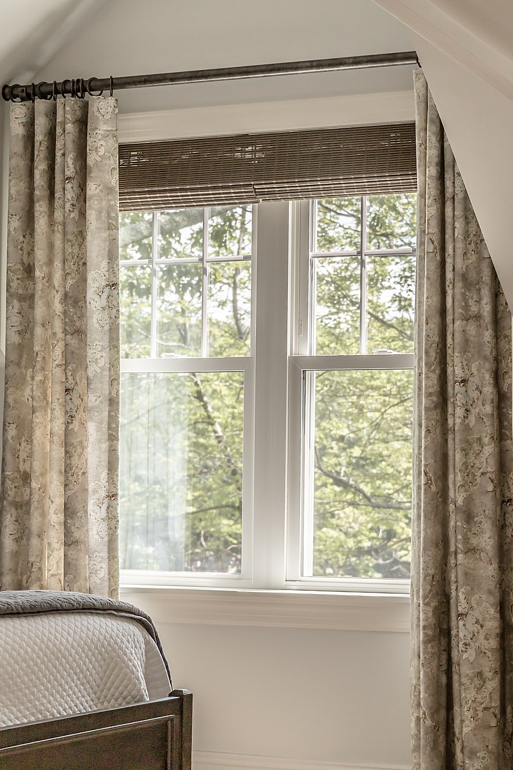 Viwinco-LakeHouse-S-Series-NY-14 Viwinco windows new construction twin double-hung unit with Tilt-n-Lock exclusive technology- New York State