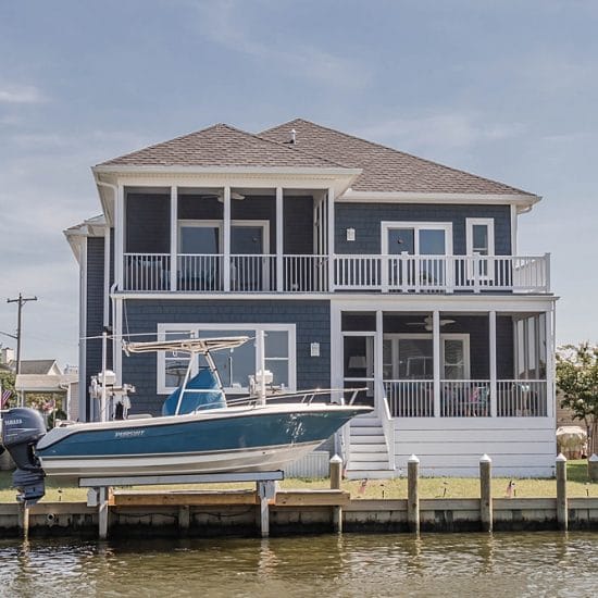 Viwinco OceanView impact products in white