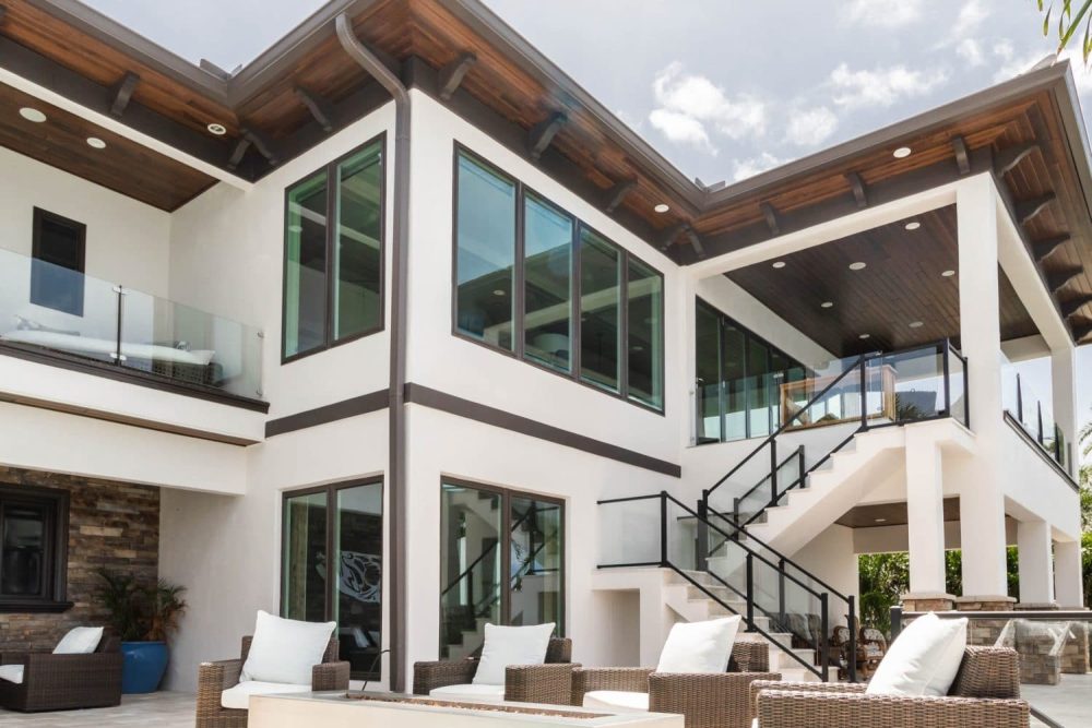 Viwinco OceanView Windows in Bronze