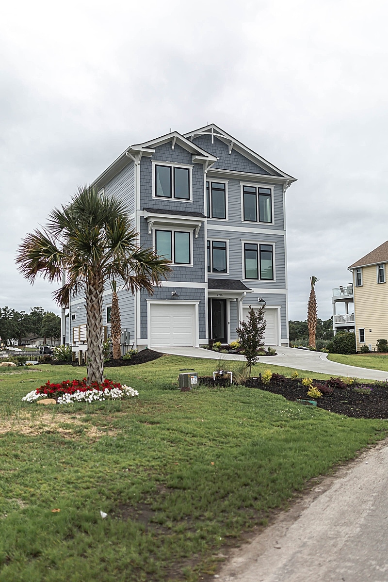 Viwinco OceanView windows installed in North Carolina home.