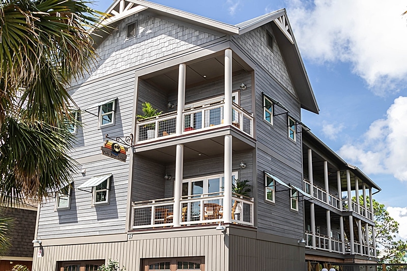 Viwinco OceanView windows installed in South Carolina home.