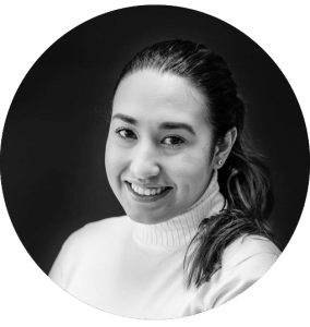 Viwinc-MeettheteamCircle-StephG Black and white portrait of Viwinco team member, Stephanie.