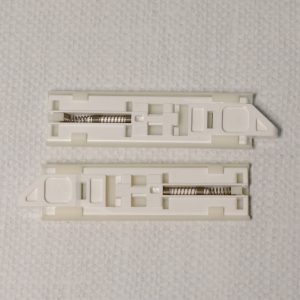 Viwinco Window - Tilt latches for top sash