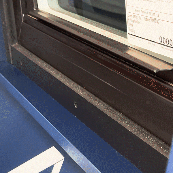 Cleaning vanta windows - cloth